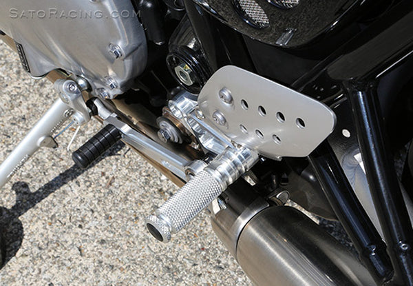 Sato Thruxton R Rearsets - Canyon Motorcycles