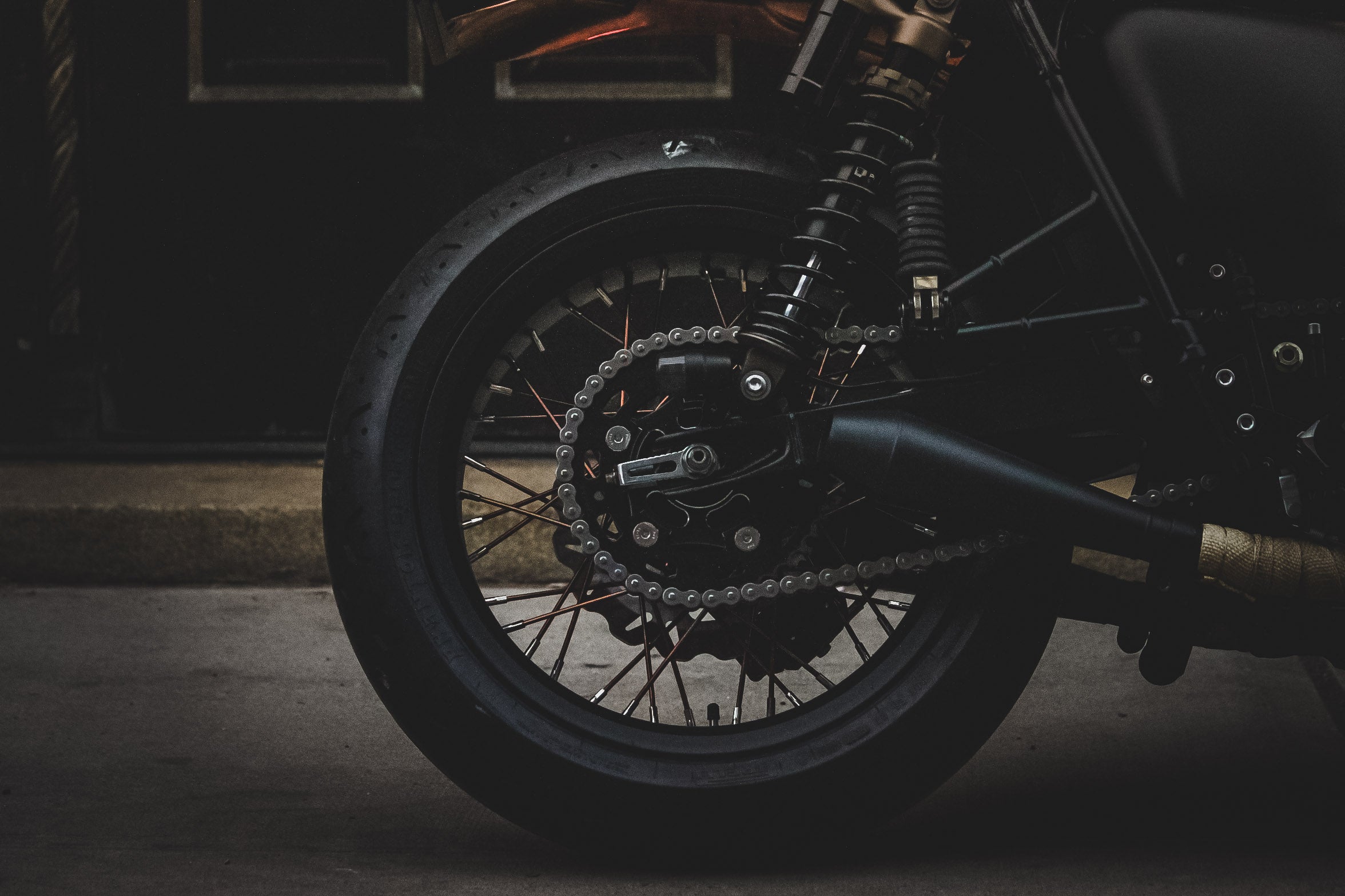 Kendiamond adidas Women's Mega Ghostride White / Silver Metallic – JD